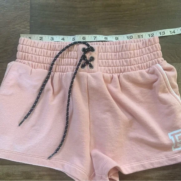 New Victoria’s Secret outfit Tank NWT and High waisted shorts - Picture 13 of 13